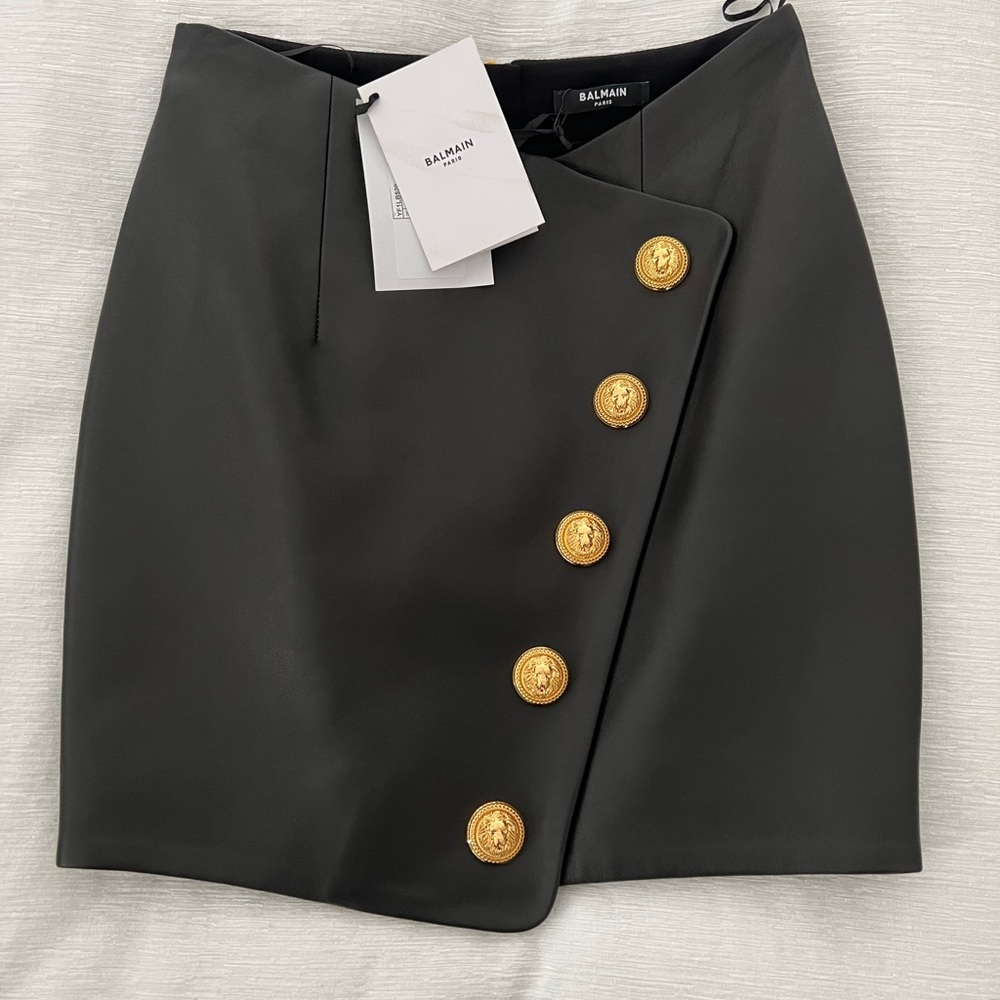 BALMAIN black leather mini skirt with gold bottons size 34